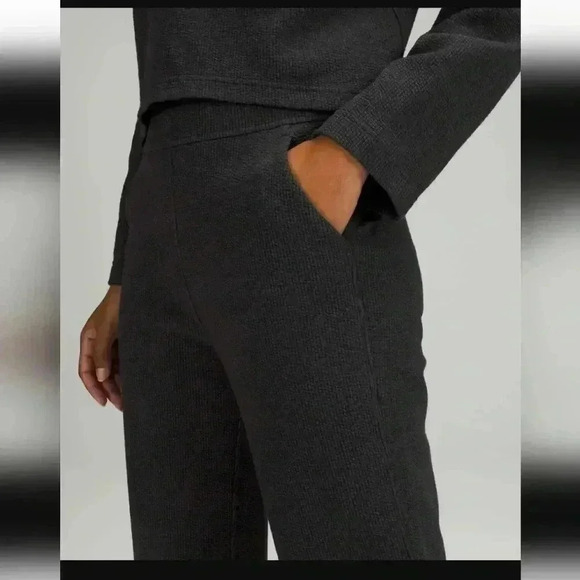 Lululemon Ribbed Straight Leg Super-High-Rise Crop 23" Heathered Black - Picture 5 of 8